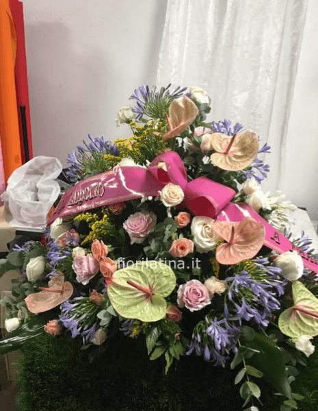 Bouquet assortito di fiori freschi colorati. » Fiorista a Pomezia, acquisto  online, invio e consegna a domicilio di fiori e piante a Pomezia.
